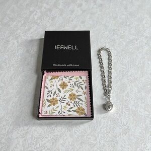 “K 2022” Silver Pendant Bracelet